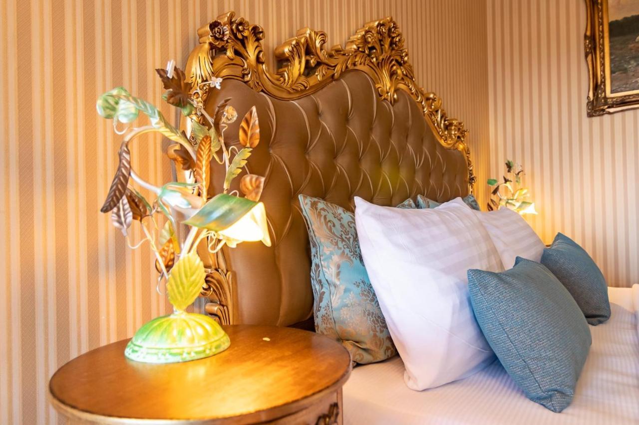 Bueyuekada Anastasia Meziki History Mansion อดาลาร์ ภายนอก รูปภาพ