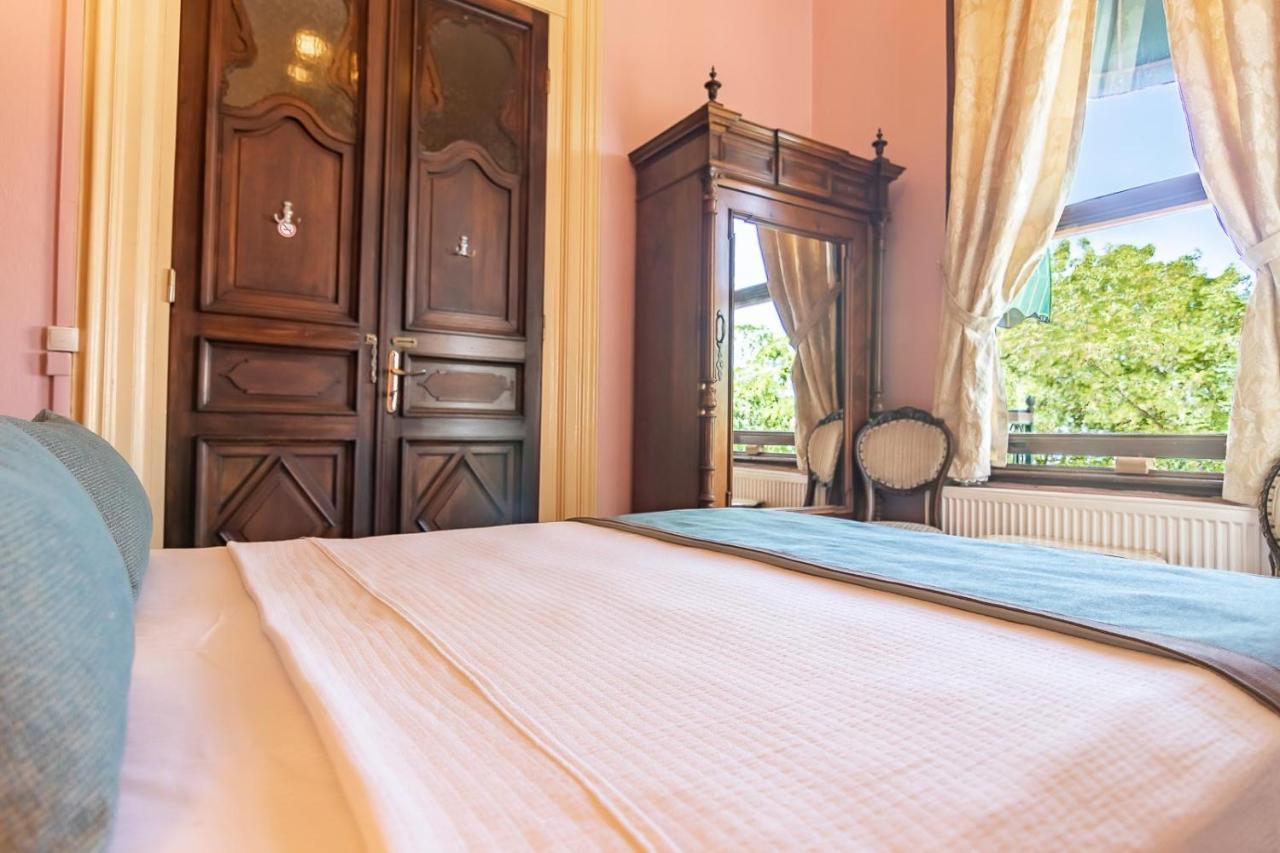 Bueyuekada Anastasia Meziki History Mansion อดาลาร์ ภายนอก รูปภาพ